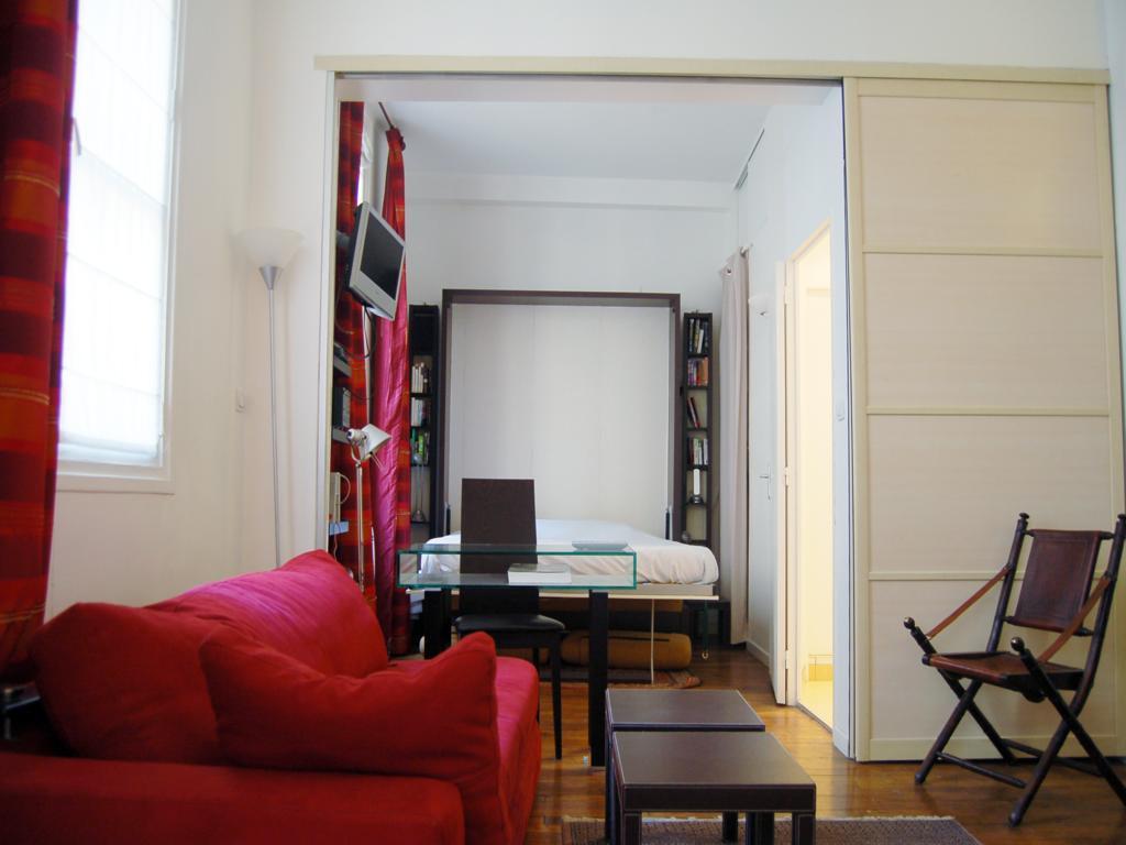 Apartment Louvre Paris Quarto foto